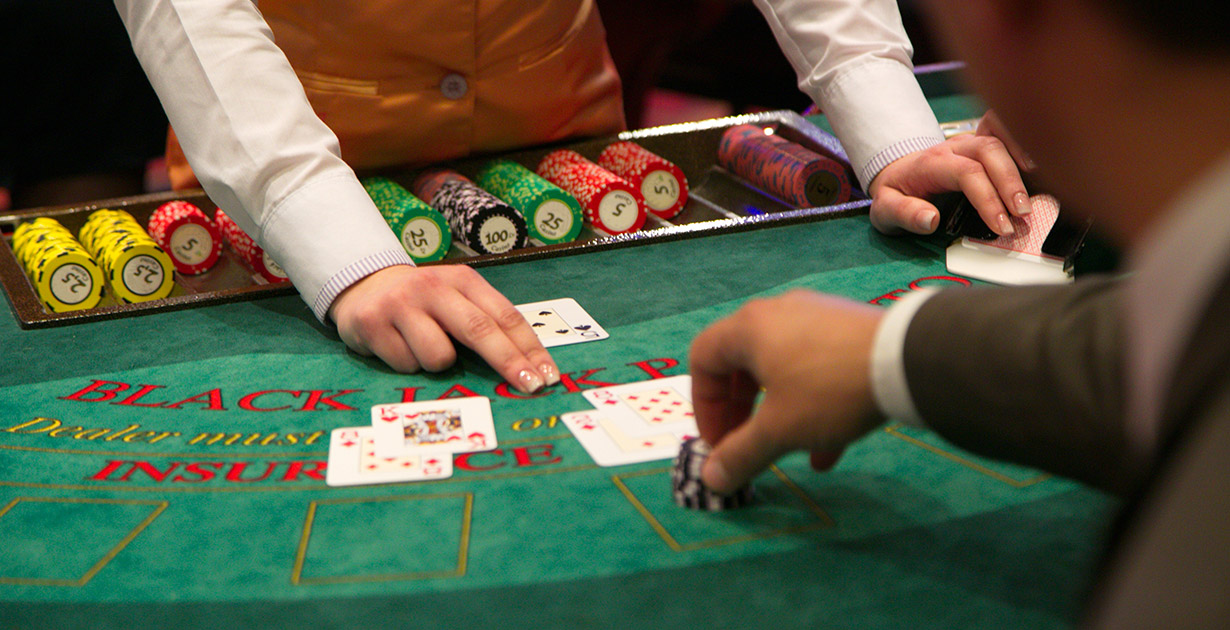Señales de mano en blackjack: su significado | Casino777 Blog